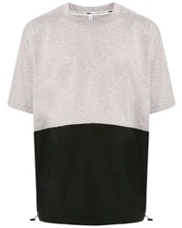 graues T-Shirt mit einem Rundhalsausschnitt von Blackbarrett