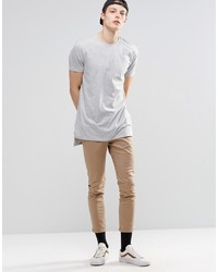 graues T-Shirt mit einem Rundhalsausschnitt von Asos