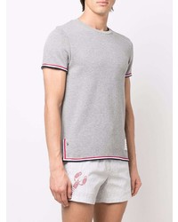 graues T-Shirt mit einem Rundhalsausschnitt von Thom Browne