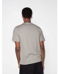 graues T-Shirt mit einem Rundhalsausschnitt von MAISON KITSUNÉ