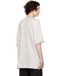 graues T-Shirt mit einem Rundhalsausschnitt von Byborre