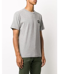 graues T-Shirt mit einem Rundhalsausschnitt von Stone Island