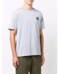 graues T-Shirt mit einem Rundhalsausschnitt von Stone Island