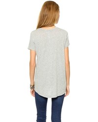 graues T-Shirt mit einem Rundhalsausschnitt von Wilt