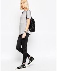 graues T-Shirt mit einem Rundhalsausschnitt von Asos