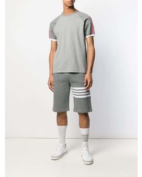 graues T-Shirt mit einem Rundhalsausschnitt von Thom Browne