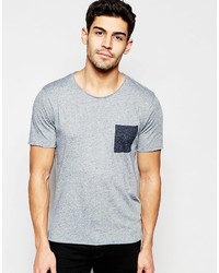 graues T-Shirt mit einem Rundhalsausschnitt von Selected