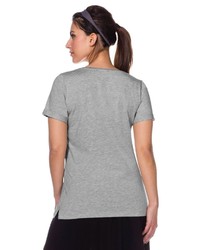 graues T-Shirt mit einem Rundhalsausschnitt von SHEEGOTIT