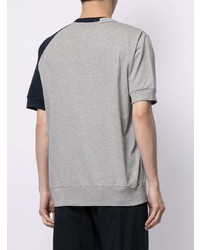 graues T-Shirt mit einem V-Ausschnitt von Kolor
