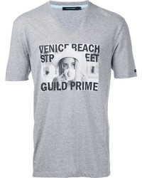 graues T-Shirt mit einem V-Ausschnitt von GUILD PRIME