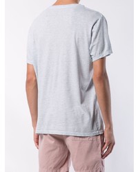 graues T-Shirt mit einem V-Ausschnitt von SAVE KHAKI UNITED