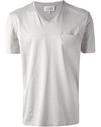 graues T-Shirt mit einem V-Ausschnitt von Maison Martin Margiela