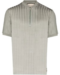 graues T-shirt mit einer Knopfleiste von Prevu