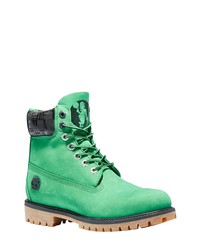 grüne Arbeitsstiefel