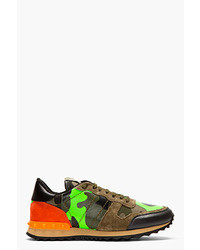 grüne Camouflage niedrige Sneakers von Valentino