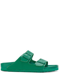 grüne flache Sandalen aus Leder