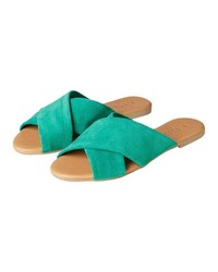 grüne flache Sandalen aus Wildleder von Pieces
