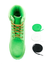 grüne flache Stiefel mit einer Schnürung von Off-White