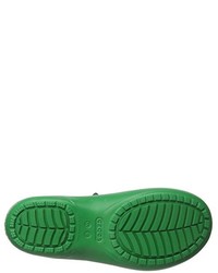 grüne Gummistiefel von Crocs