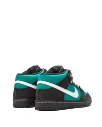 grüne hohe Sneakers aus Segeltuch von Nike