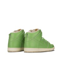 grüne hohe Sneakers von Nike