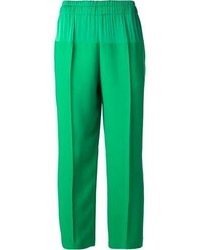 Grüne Hose kombinieren – 73 Damen Outfits 2024