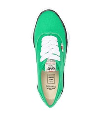grüne niedrige Sneakers von Maison Mihara Yasuhiro