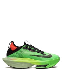 grüne niedrige Sneakers von Nike