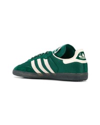 grüne niedrige Sneakers von adidas