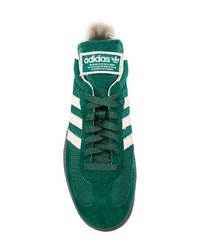 grüne niedrige Sneakers von adidas