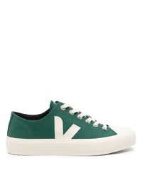 grüne niedrige Sneakers von Veja