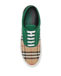 grüne Segeltuch niedrige Sneakers mit Karomuster von Burberry