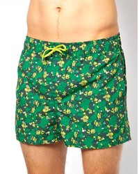 grüne Shorts mit Blumenmuster von Humor
