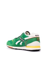 grüne Sportschuhe von Reebok