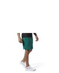 grüne Sportshorts von Reebok