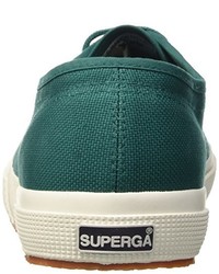 grüne Turnschuhe von Superga