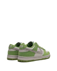 grüne Wildleder niedrige Sneakers von Nike