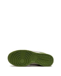 grüne Wildleder niedrige Sneakers von Nike
