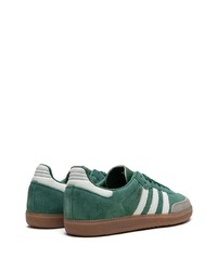 grüne Wildleder niedrige Sneakers von adidas