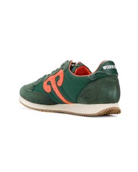 grüne Wildleder niedrige Sneakers von Wushu