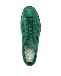 grüne Wildleder niedrige Sneakers von adidas