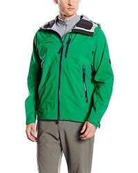 grüne Windjacke von Mammut