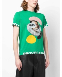 grünes bedrucktes T-Shirt mit einem Rundhalsausschnitt von Walter Van Beirendonck