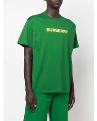 grünes bedrucktes T-Shirt mit einem Rundhalsausschnitt von Burberry