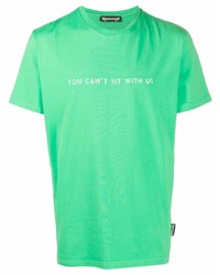 grünes bedrucktes T-Shirt mit einem Rundhalsausschnitt von Nasaseasons