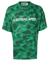 grünes Camouflage T-Shirt mit einem Rundhalsausschnitt von A Bathing Ape