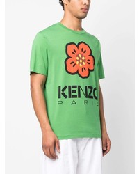 grünes T-Shirt mit einem Rundhalsausschnitt mit Blumenmuster von Kenzo