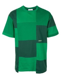 grünes T-Shirt mit einem Rundhalsausschnitt mit Flicken von Ambush