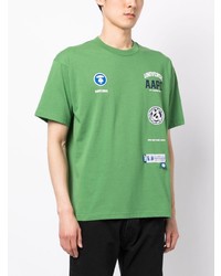 grünes T-Shirt mit einem Rundhalsausschnitt von AAPE BY A BATHING APE