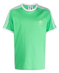 grünes T-Shirt mit einem Rundhalsausschnitt von adidas